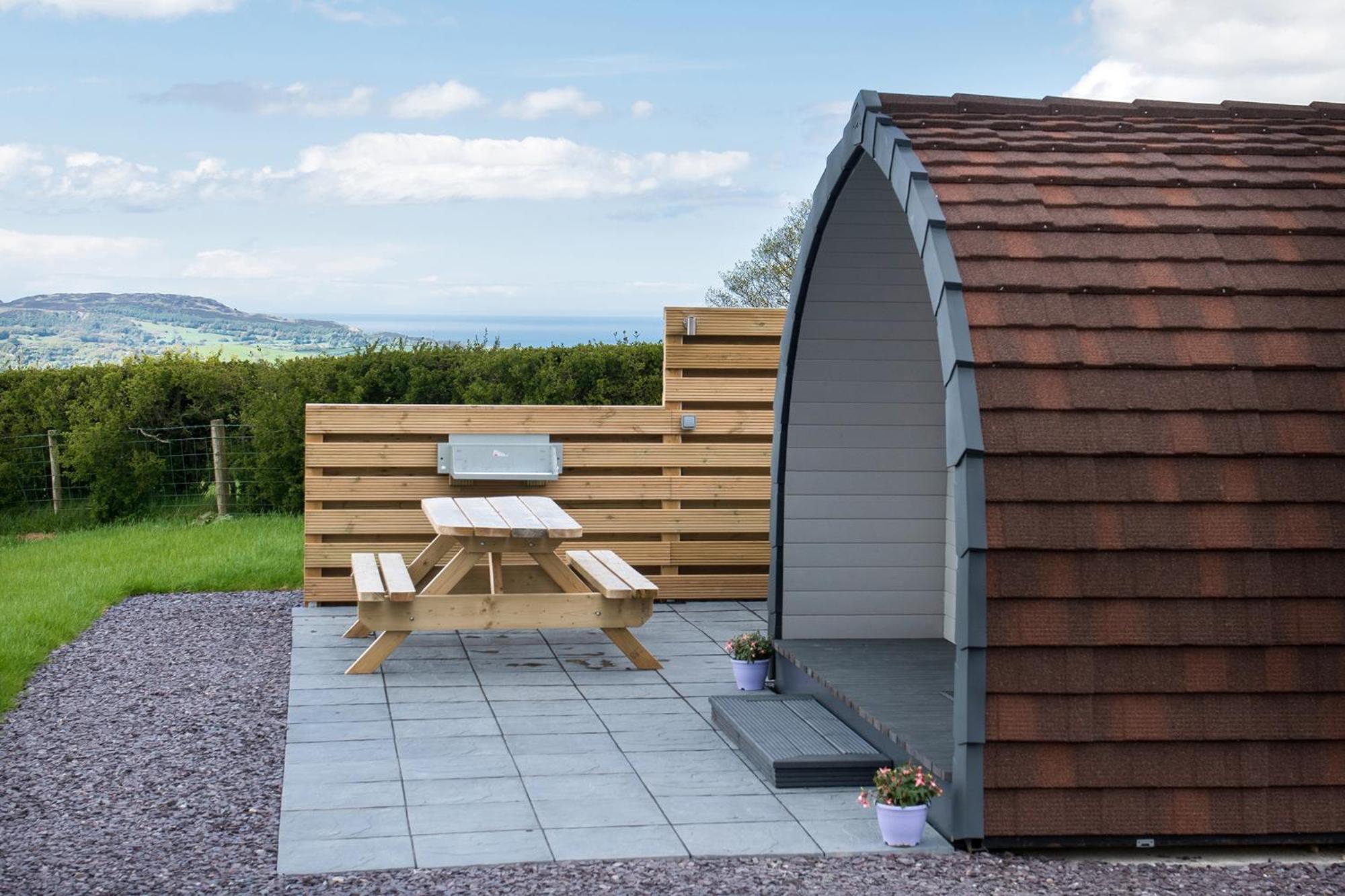 Waenfechan Glamping With Hot Tubs 科尔温湾 外观 照片